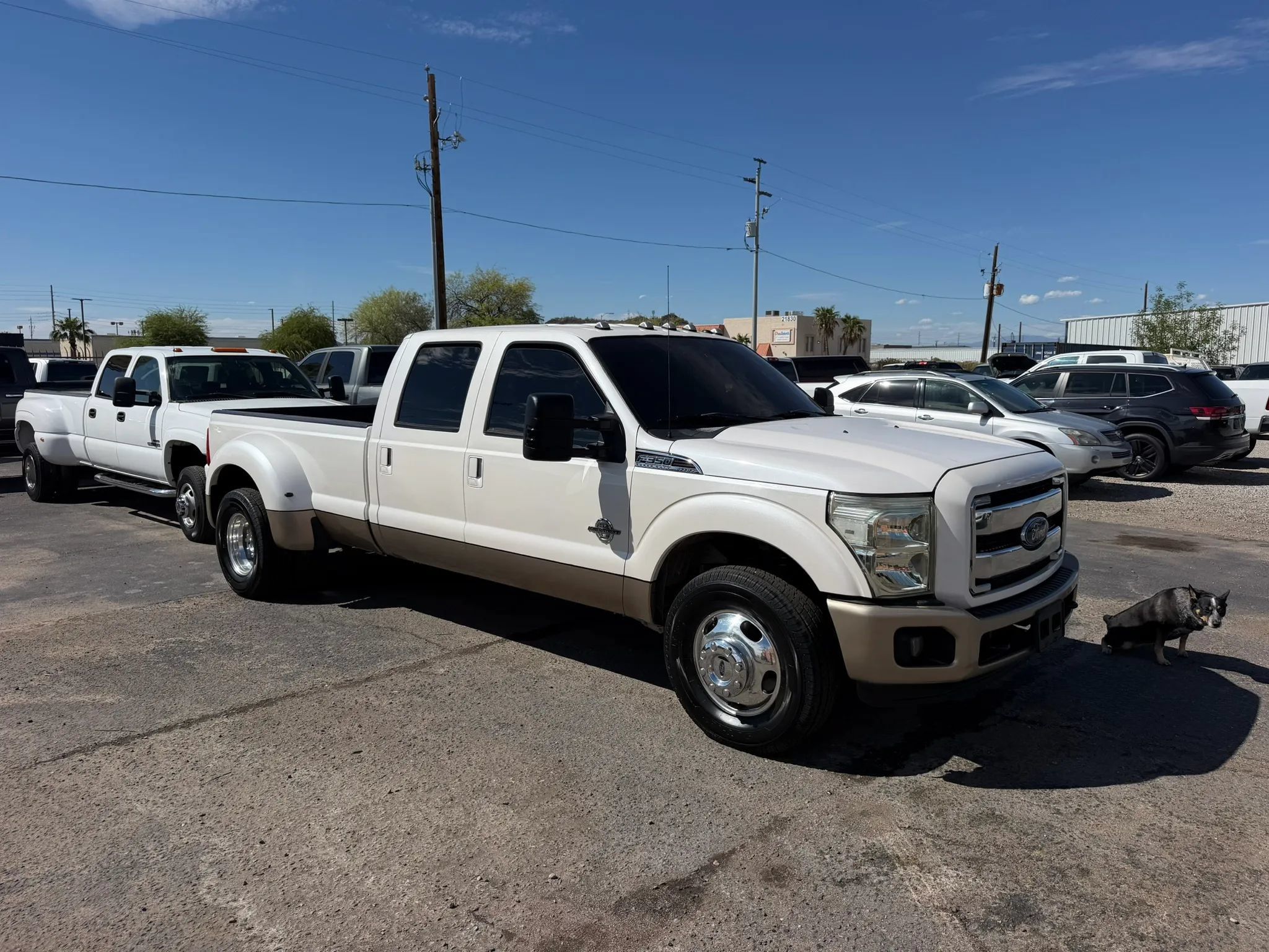 Used 2011 Ford F350 Lariat w/ Lariat Interior Pkg RWD image 1