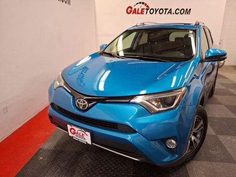 Used 2017 Toyota RAV4 XLE image 2