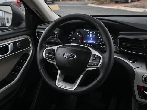 Certified 2023 Ford Explorer XLT w/ Equipment Group 202A image 32