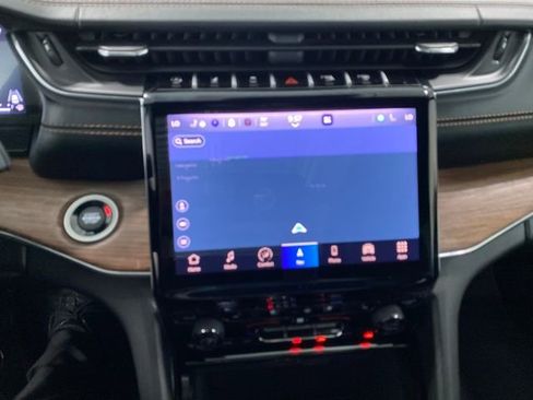 Used 2023 Jeep Grand Cherokee L Summit w/ High Altitude Package image 16