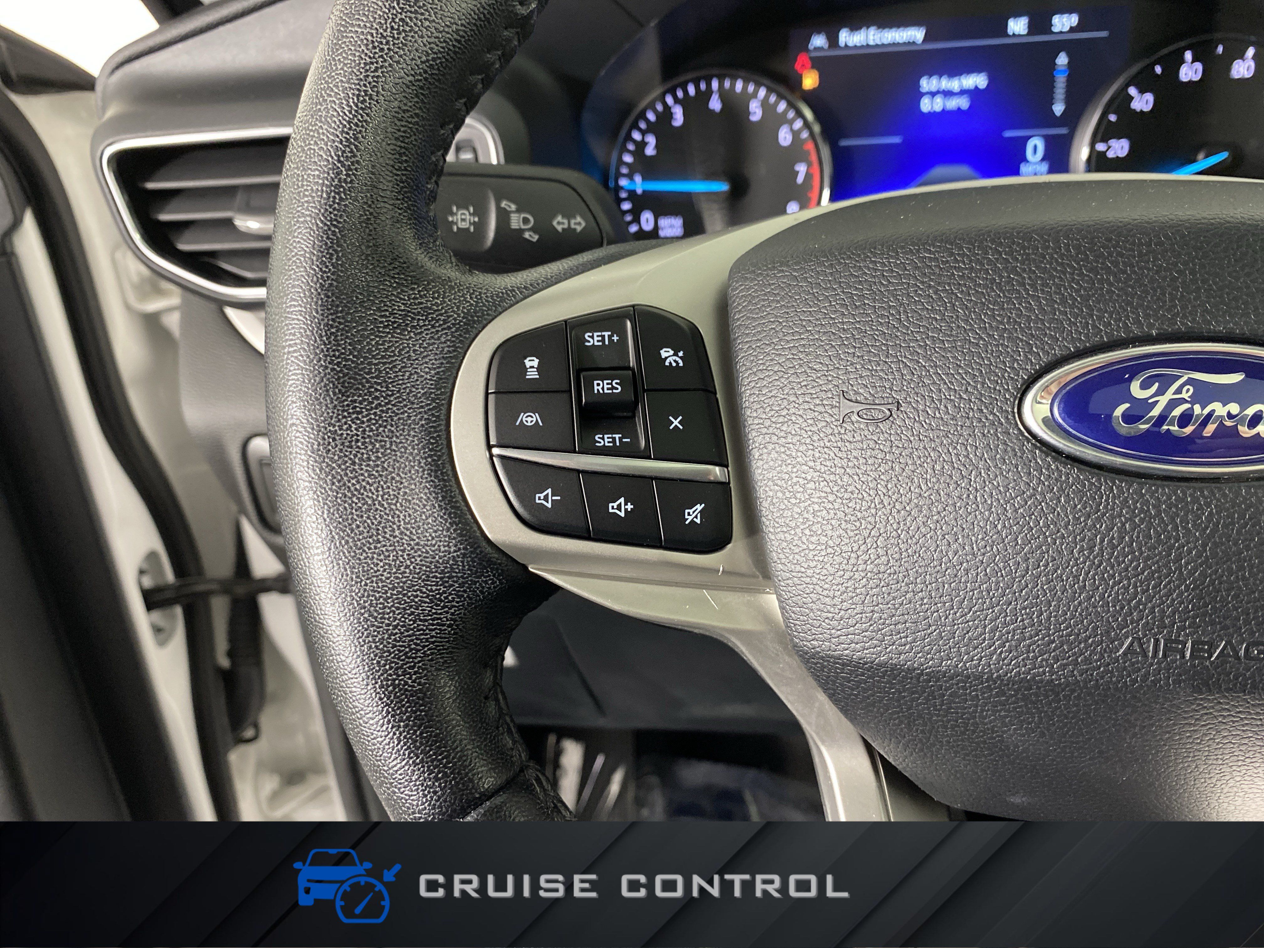 Used 2022 Ford Explorer XLT w/ Equipment Group 202A AWD/4WD image 24