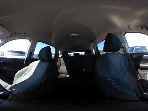 Used 2025 Nissan Rogue SV image 44