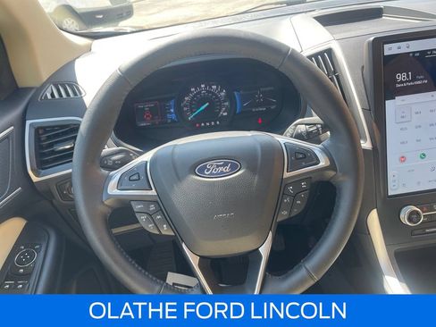 Used 2024 Ford Edge SEL w/ Convenience Package AWD/4WD image 17