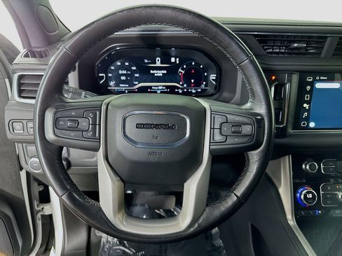 Used 2022 GMC Yukon Denali image 12