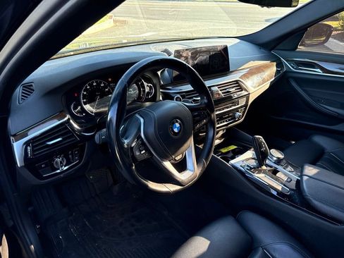 Used 2017 BMW 530i xDrive AWD/4WD image 8