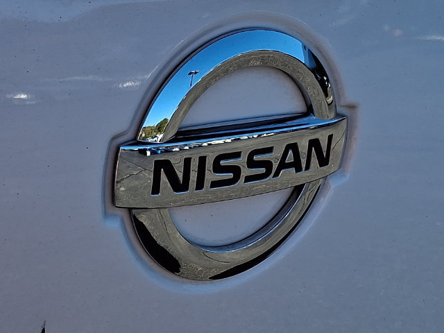 Used 2021 Nissan Titan SL w/ Moonroof Package AWD/4WD image 29