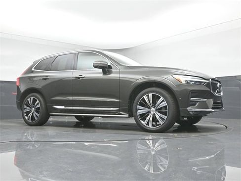 Used 2022 Volvo XC60 B6 Inscription w/ Advanced Package image 37