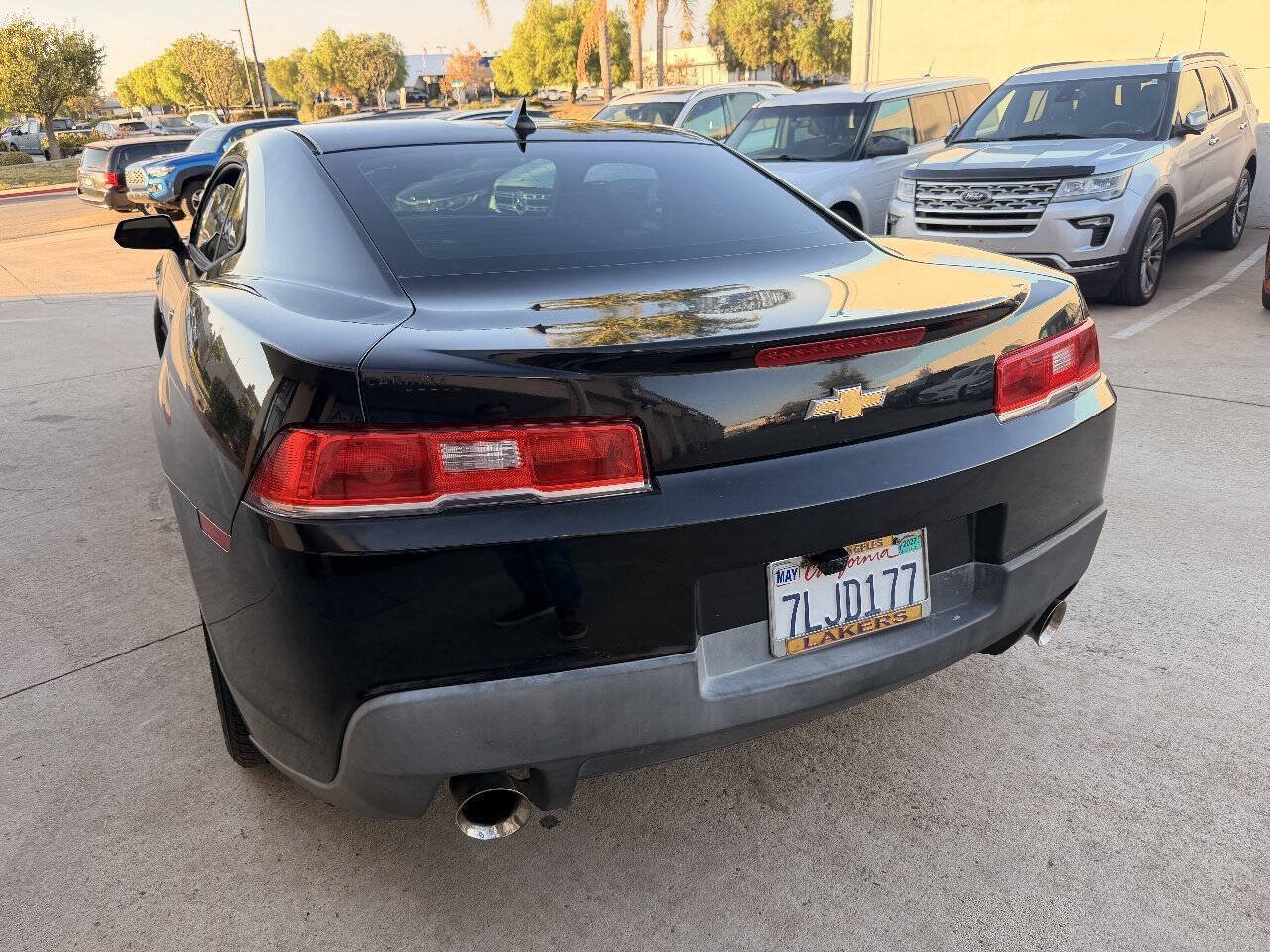 Used 2015 Chevrolet Camaro LS RWD image 10