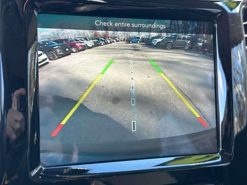 Used 2022 Jeep Cherokee Limited image 29