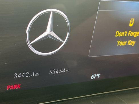 Used 2024 Mercedes-Benz GLE 350 4MATIC image 12
