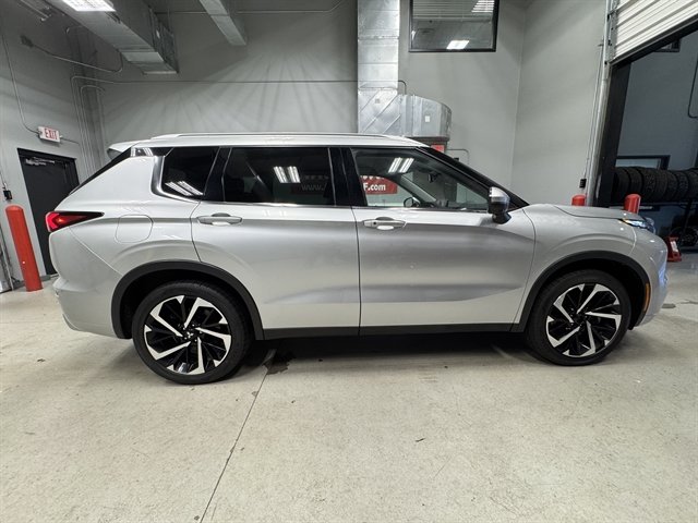Used 2022 Mitsubishi Outlander SEL AWD/4WD image 9