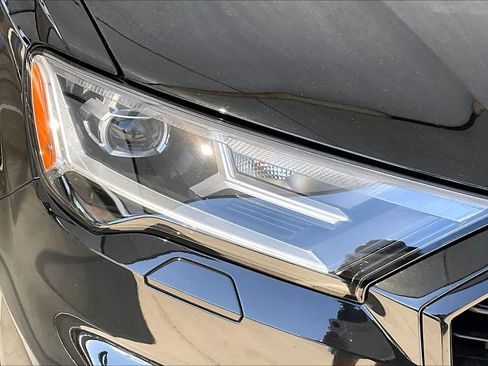 Used 2023 Audi Q7 Premium Plus image 27
