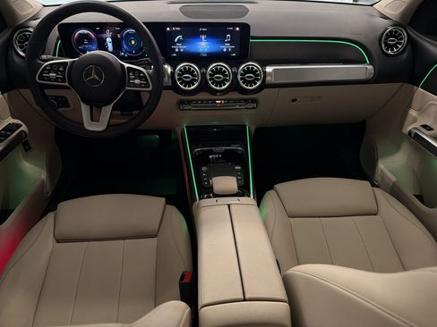 Used 2021 Mercedes-Benz GLB 250 image 15