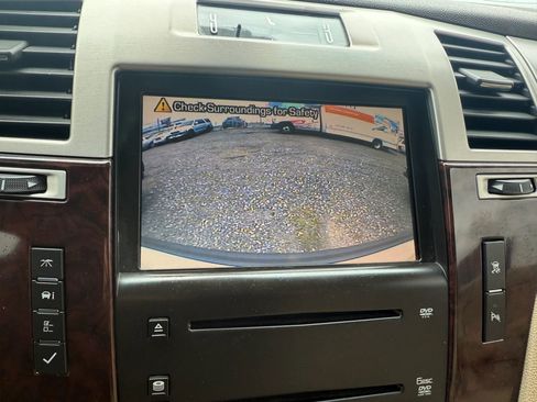 Used 2008 Cadillac Escalade AWD image 26