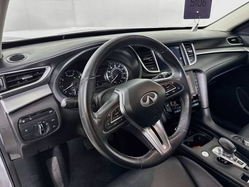 Used 2021 INFINITI QX50 Luxe FWD image 9
