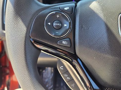 Used 2019 Honda HR-V EX image 29
