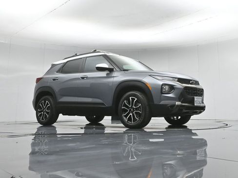Used 2021 Chevrolet TrailBlazer ACTIV w/ Technology Package AWD/4WD image 53