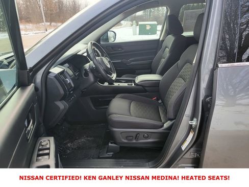 Certified 2025 Nissan Pathfinder SV image 38