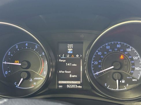 Used 2018 Toyota Corolla iM image 28