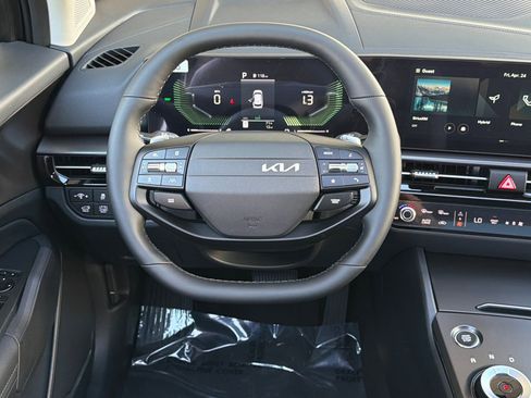New 2026 Kia Sportage EX AWD/4WD image 12