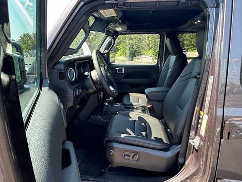 New 2025 Jeep Wrangler Sahara image 10