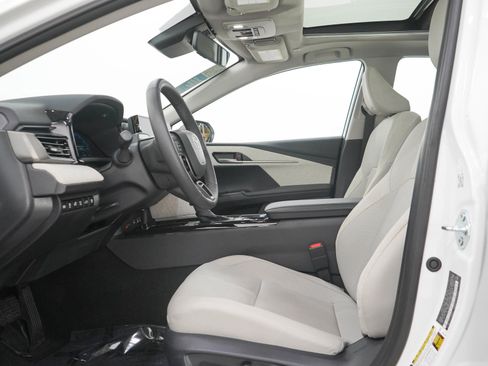 Used 2026 Toyota Camry XLE w/ Premium Plus Package AWD/4WD image 20