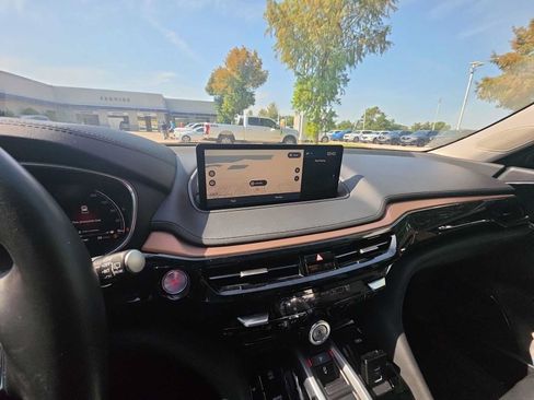 Used 2022 Acura MDX FWD w/ Technology Package image 11