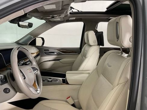 Used 2024 Cadillac Escalade ESV Sport Platinum AWD/4WD image 27