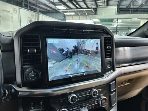 Used 2021 Ford F150 Lariat RWD image 32