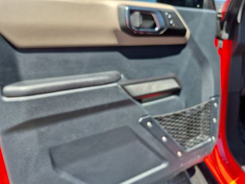 Used 2024 Ford Bronco Wildtrak AWD/4WD image 13