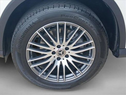 Certified 2026 Mercedes-Benz GLC 300 image 21