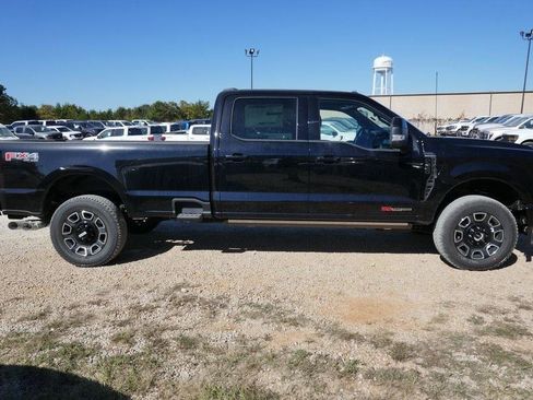 New 2026 Ford F350 Platinum w/ FX4 Off-Road Package image 3