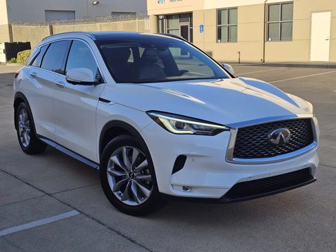 Used 2021 INFINITI QX50 Essential w/ Convenience Package FWD image 3