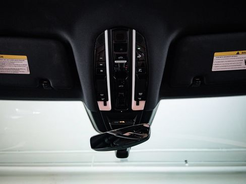 Used 2019 Porsche Cayenne AWD/4WD image 20