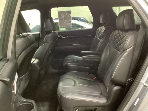 Used 2020 Hyundai Palisade Limited image 3