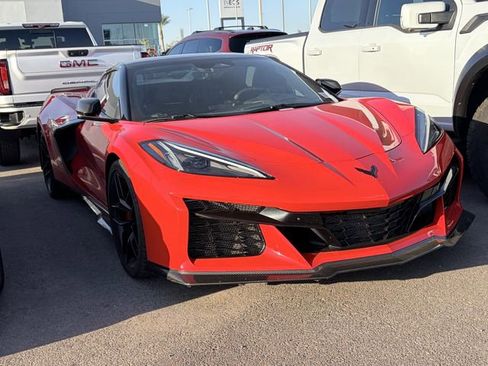 Used 2025 Chevrolet Corvette Z06 w/ Stealth Interior Trim Package RWD image 3