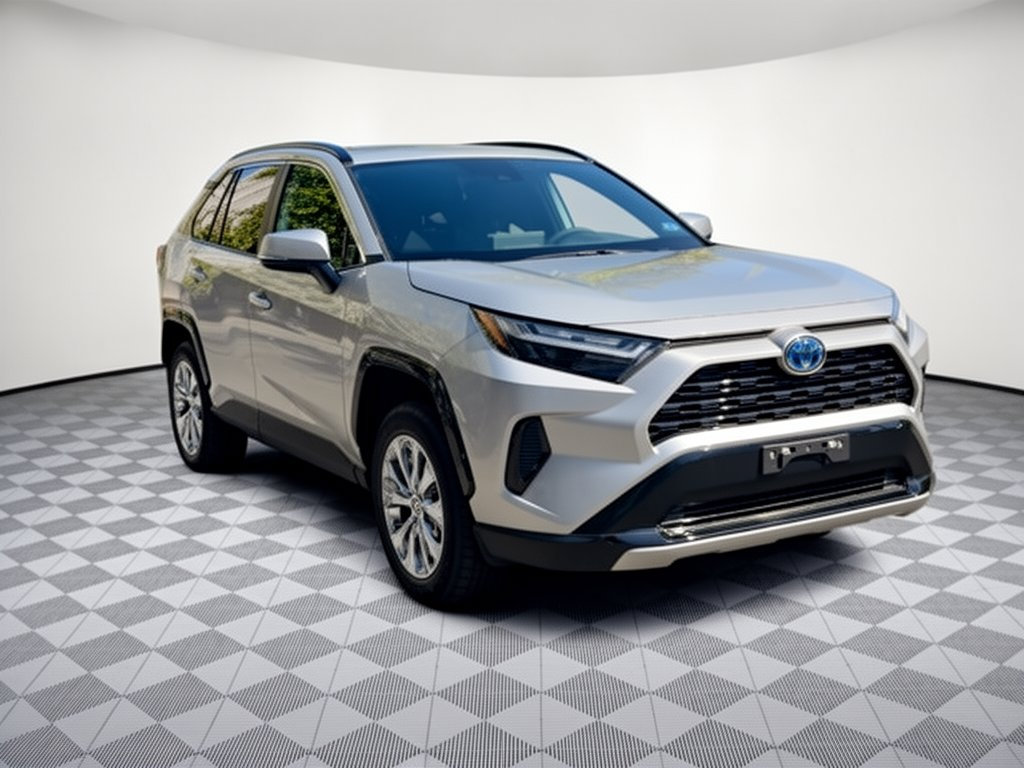 Used 2024 Toyota RAV4 SE w/ Convenience Package AWD/4WD image 7