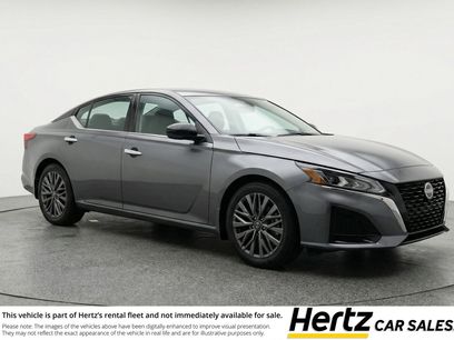 Used 2025 Nissan Altima 2.5 SV