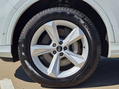 Used 2021 Audi Q7 3.0T Premium w/ Convenience Package AWD/4WD image 24