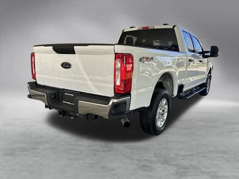 Used 2026 Ford F250 XLT AWD/4WD image 3