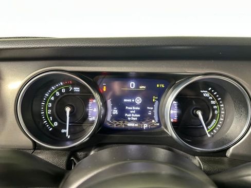 Used 2023 Jeep Wrangler Unlimited w/ 8.4" Radio Group image 17