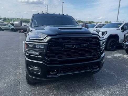 Used 2024 RAM 3500 Limited AWD/4WD image 4