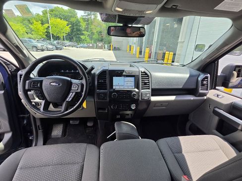Used 2019 Ford F150 XLT w/ Equipment Group 302A Luxury AWD/4WD image 18