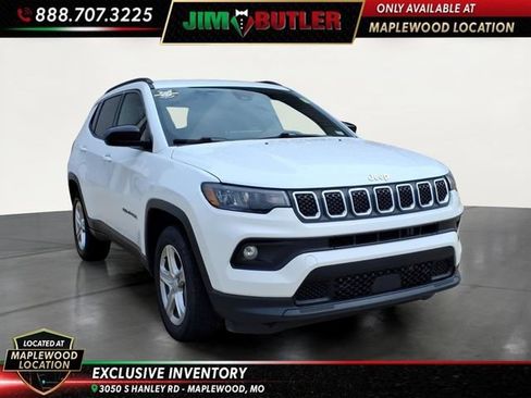Used 2024 Jeep Compass Latitude AWD/4WD image 6