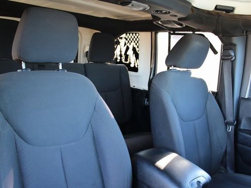 Used 2016 Jeep Wrangler Unlimited Sport image 21