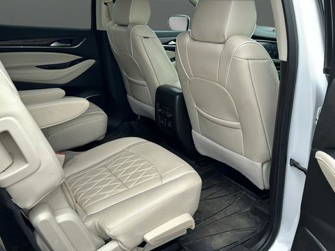 Used 2022 Buick Enclave Avenir w/ Avenir Technology Package AWD/4WD image 23