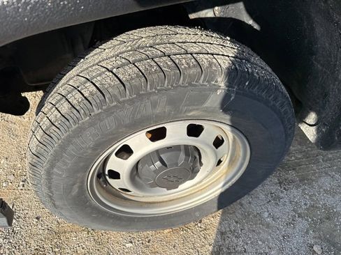 Used 2012 Chevrolet Colorado W/T image 2