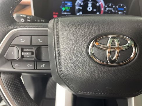 Used 2025 Toyota Tundra 1794 Edition image 9