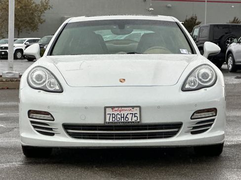 Used 2013 Porsche Panamera image 10