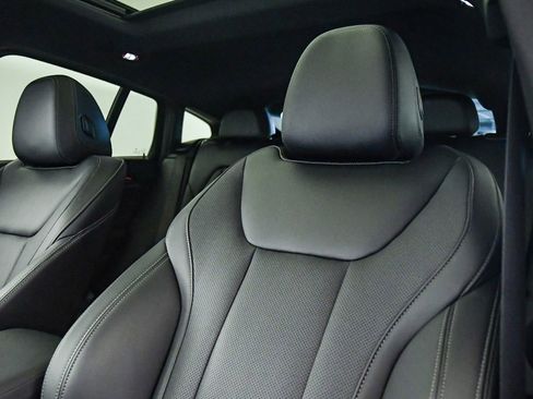 Used 2023 BMW X4 xDrive30i w/ Premium Package AWD/4WD image 17